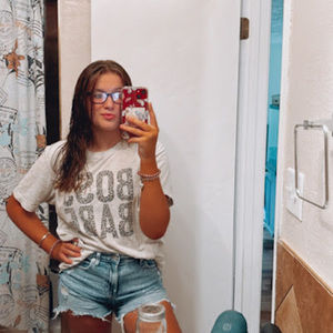 Meet your Posher, Debra